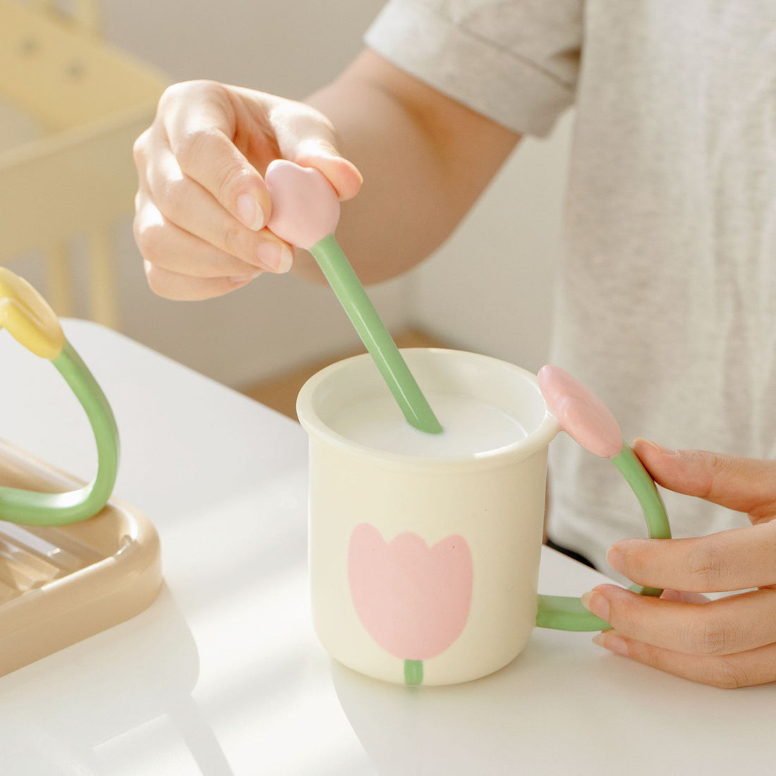 Cute Girl Good-looking Couple Water Cup